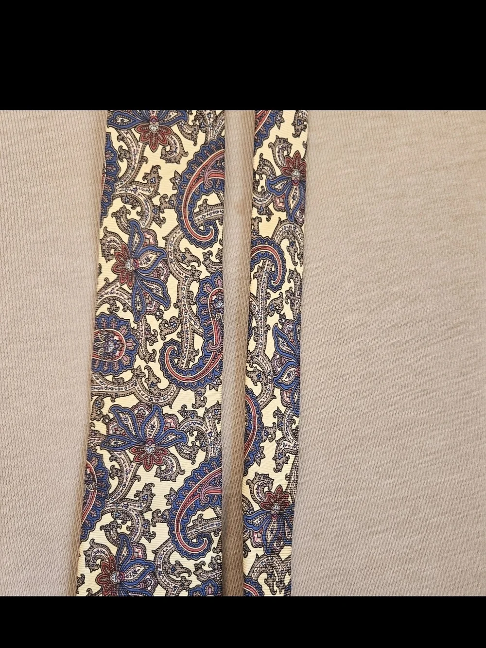Vintage Briar Paisley Silk Tie Benoit's Waterford Conn Hand Fashioned Preppy Ivy